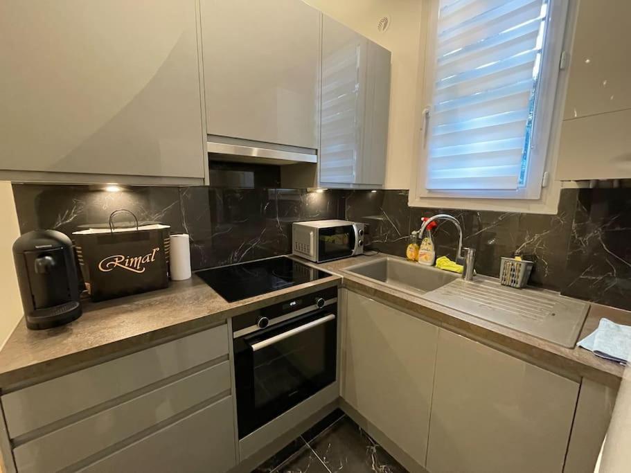 Paris Centre Clamart Hopital Percy Appart 2 Pieces Tres Lumineux Grand מראה חיצוני תמונה