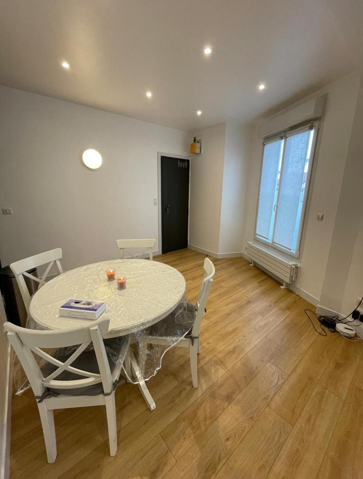 Paris Centre Clamart Hopital Percy Appart 2 Pieces Tres Lumineux Grand מראה חיצוני תמונה